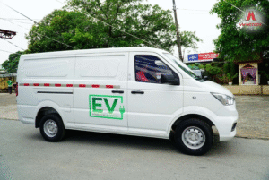 Xe tải van điện EV300 là lựa chọn lý tưởng cho doanh nghiệp nhỏ, kinh doanh giao hàng nội đô