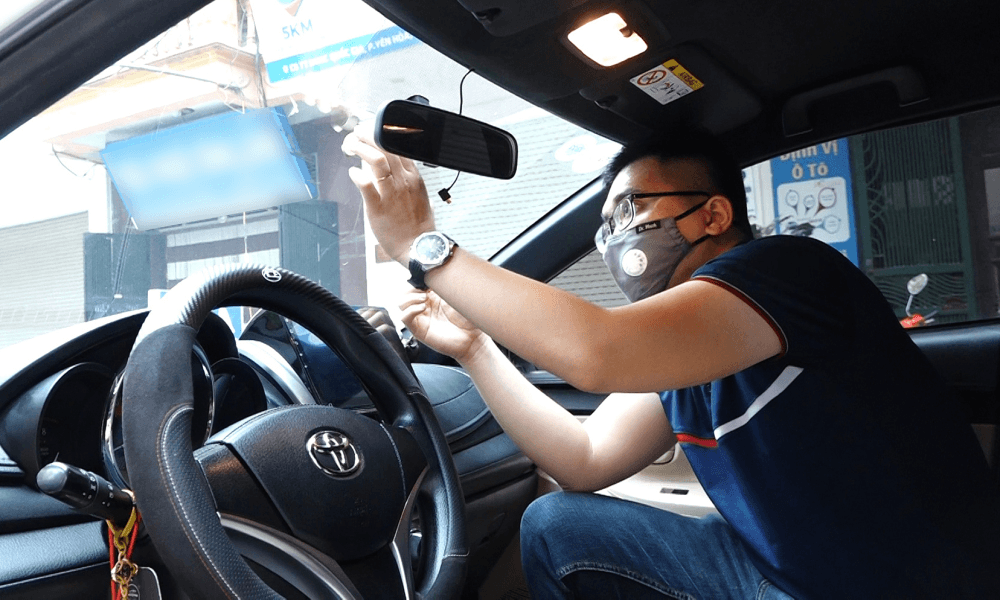 Camera ghi hình rõ nét và tích hợp GPS