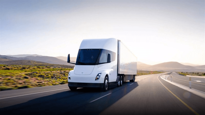 Xe tải điện duy trì hiệu suất cao nhờ mô-men xoắn tức 