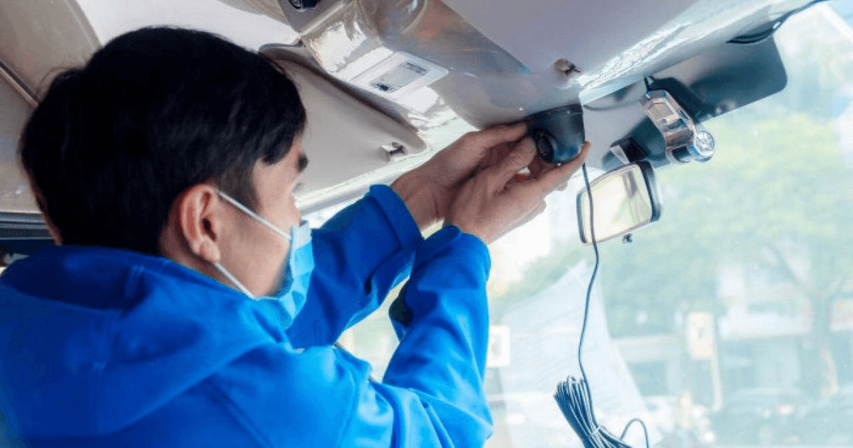 Xe tải tham gia kinh doanh vận tải hàng hóa tại Việt Nam