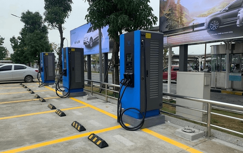 Sạc nhanh DC giúp xe tải điện quay vòng nhanh khi cần gấp