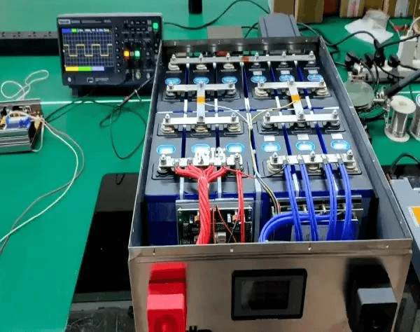 Pin-LiFePO4-co-tot- khong