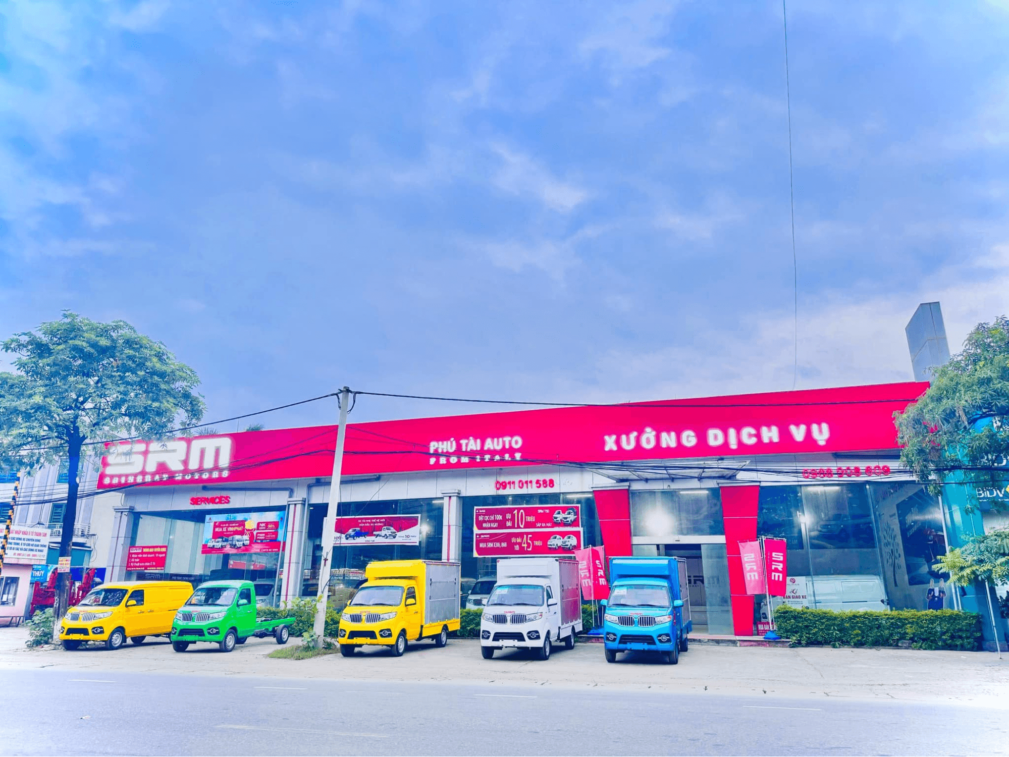 Showroom-xe-tai-dien-phu-tai