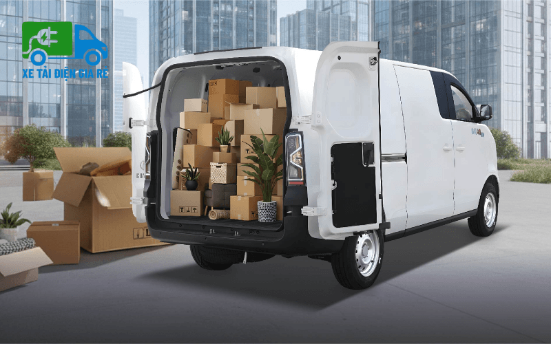 Khoang hàng GK48EV rộng 6,2 m³, tối ưu chở hàng cồng kềnh và giao nhận hằng ngày
